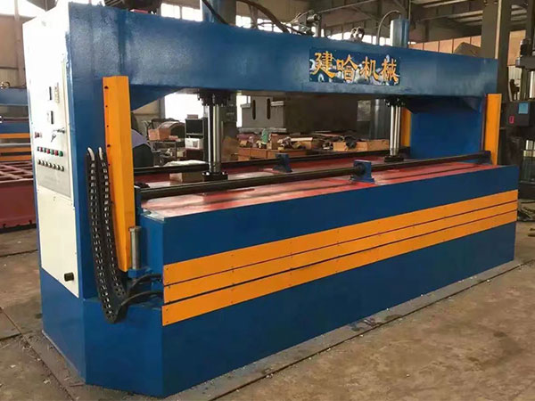 山東滨州正华自动化制造有限责任公司與您攜手并進的液壓機廠家