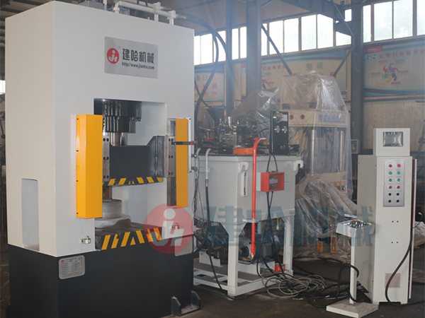 山東滨州正华自动化制造有限责任公司與您攜手并進液壓機廠家